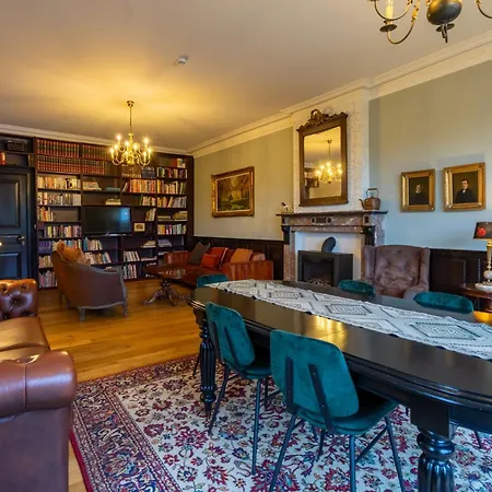 Chateau Constance, 19 Personnes *