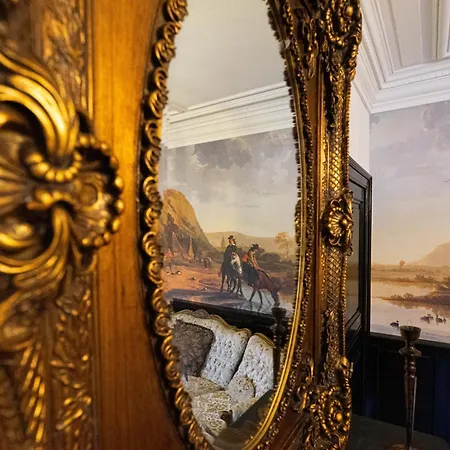 Chateau Constance, 19 Personnes