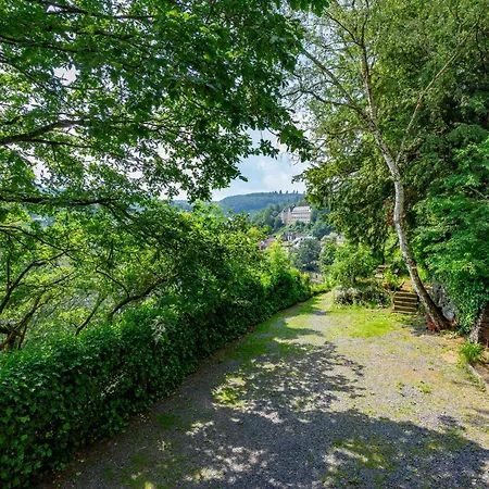 Villa Chateau Constance, 19 Personnes La-Roche-en-Ardenne